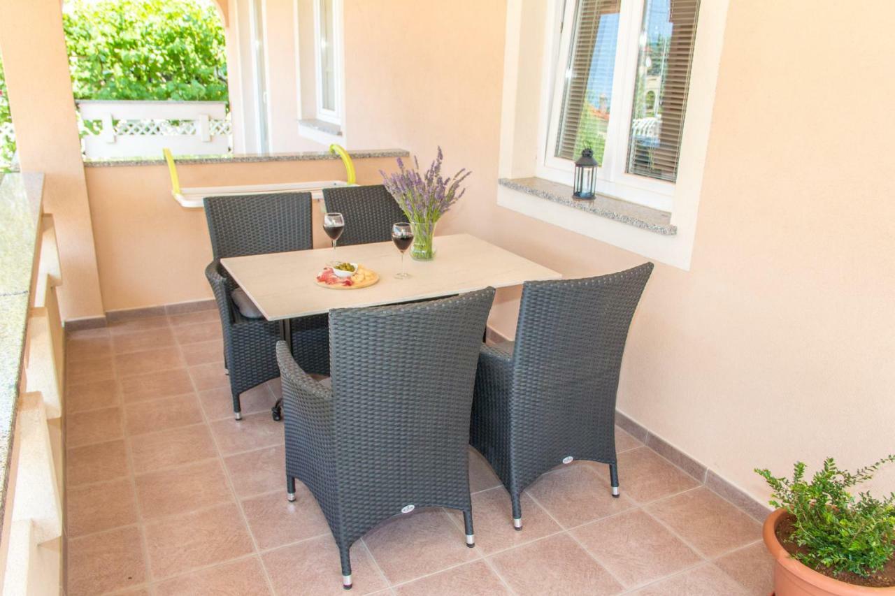 Apartmani Zoric Punat Exterior photo