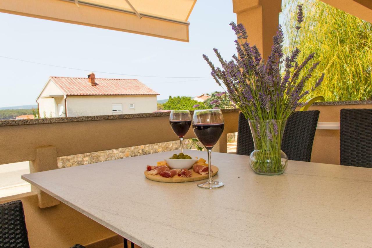 Apartmani Zoric Punat Exterior photo
