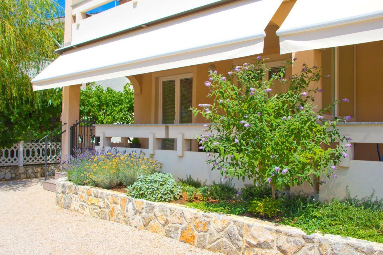 Apartmani Zoric Punat Exterior photo